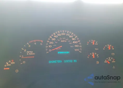 2004 Chevrolet Silverado K2500 Heavy Duty z USA, uszkodzony, nr VIN 1GCHK23254F176146